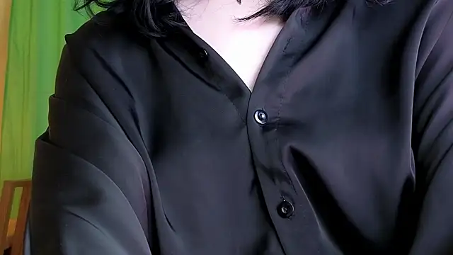 LatinaHuguenin online show from November 18, 9:21 am