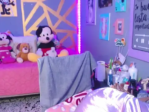 evelynlovers00 online show from November 12, 12:19 am