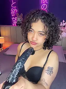  sarahRose online show from February 26, 5:17 am