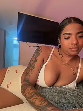 Irishottt online show from July 18, 3:43 am