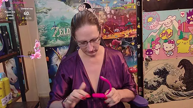 Savanah Banana  online show from July 30, 9:21 am