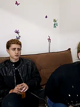 minervaystiven online show from November 12, 2:42 am