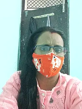 sanjana077 online show from December 16, 4:51 am