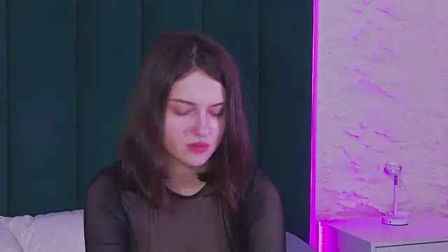 Ruby de Cherry online show from June 16, 12:50 pm