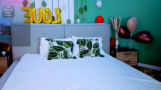 CindyMoriLove online show from February 14, 5:31 am