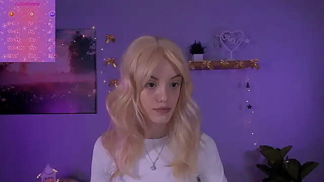 mia starrr  online show from December 19, 8:01 pm