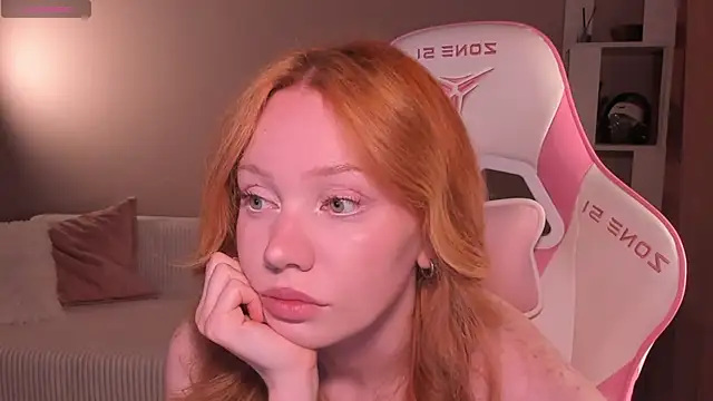 Elisahsthetics online show from July 19, 8:00 pm