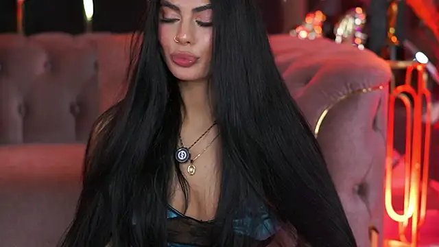 RavennaDArcy online show from July 3, 3:23 am