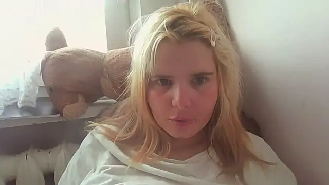 HornyElena online show from June 20, 4:43 pm