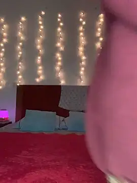 massagistahotbrunette online show from January 16, 9:44 pm