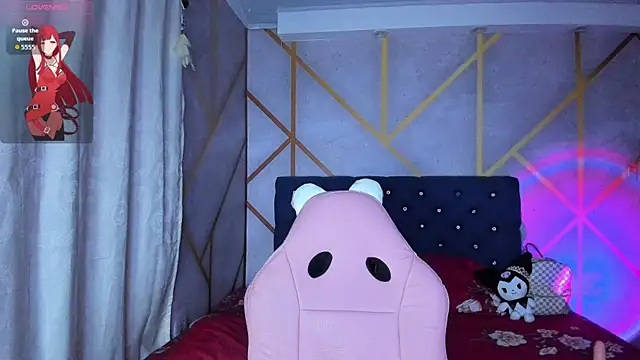  vaiolet owo online show from March 14, 6:14 am