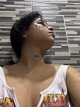  vaiolet owo online show from March 17, 5:44 am