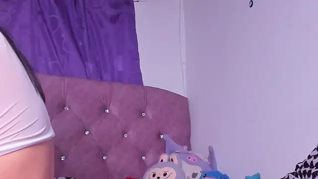 amy  a online show from November 13, 5:39 am