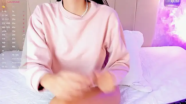 nia20  online show from December 4, 12:29 pm