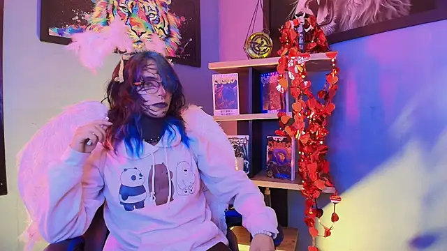 luxiel  online show from February 14, 10:34 pm