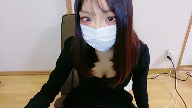 nerunerunerune  zzZ online show from November 10, 9:59 am