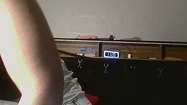 nikkibae33 online show from July 28, 6:20 pm