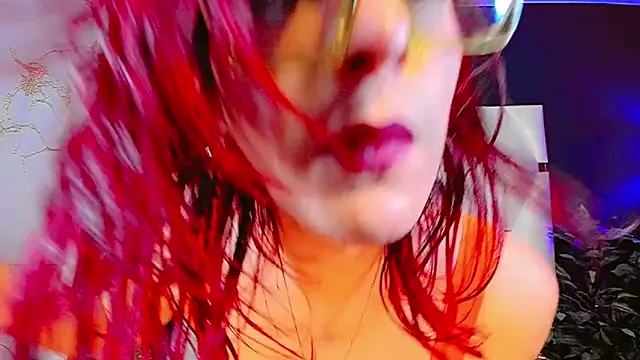 AnnaRouseQueen online show from April 29, 8:03 pm