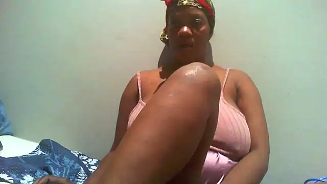 DustyLucy02 online show from March 14, 2:56 am