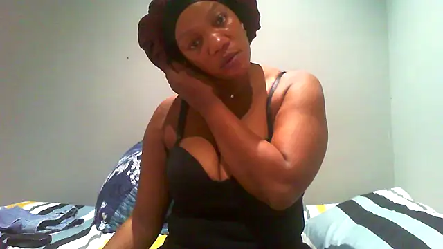 DustyLucy02 online show from April 10, 9:43 pm