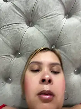 MelodySanz online show from February 6, 2:37 am