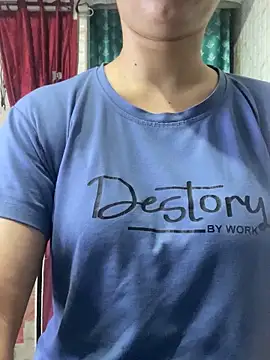 Red Queen 11 online show from March 16, 6:45 pm