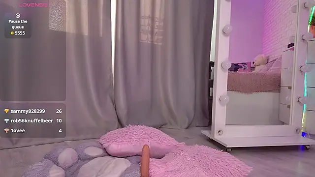 Darineko  online show from February 18, 7:29 am