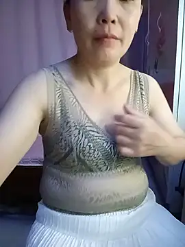 Feeling-hot online show from July 12, 1:34 pm