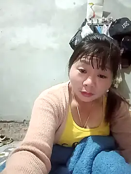 vangkt-cute online show from December 4, 9:15 pm