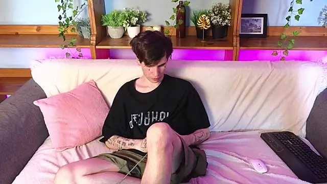 Danny loves Mary online show from June 6, 7:03 am