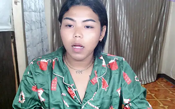 Poppy25 asianhappy online show from August 2, 7:28 pm
