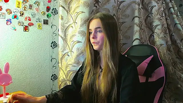 AlicaLOVEalisa777 online show from January 8, 4:33 pm