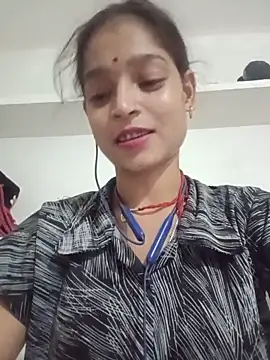 Mohnicute online show from May 24, 7:57 pm
