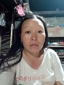 girl-hot2x online show from April 29, 11:46 am