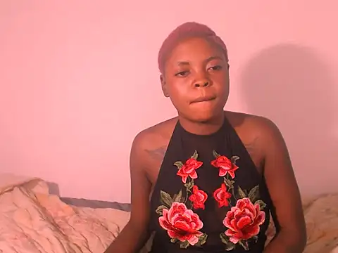 Sweeteboneycherry online show from November 18, 10:16 am