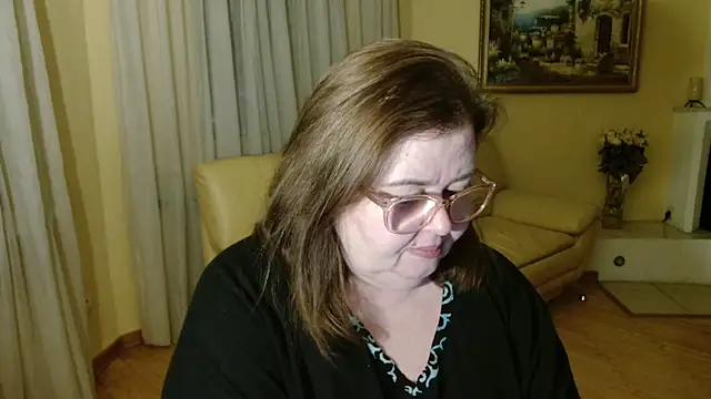 Natali-Gucci online show from December 13, 7:53 pm