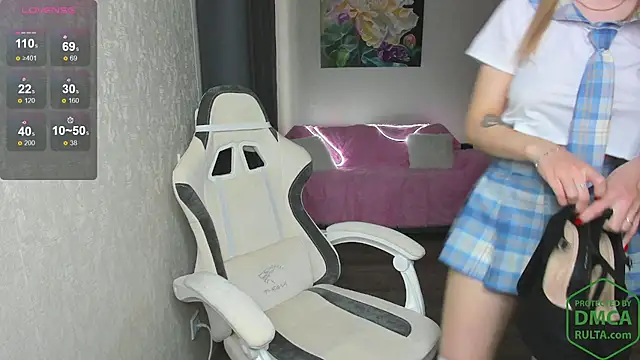 Olivia1Taylor1 online show from March 18, 5:34 am