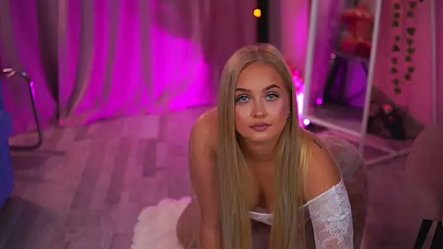 ElyssawetXX online show from July 4, 7:10 pm