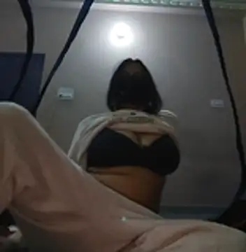 Yamini-X online show from December 5, 6:31 pm