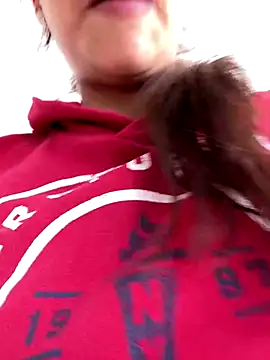 valeria absurdah online show from November 30, 7:40 pm