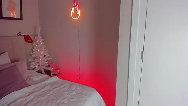 electra a online show from December 4, 6:41 pm