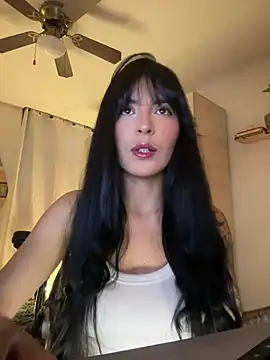 Cristal Cerati  online show from June 10, 11:25 pm