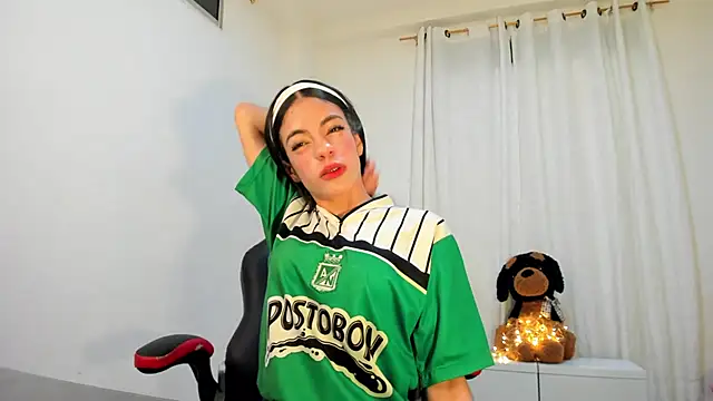 ana maria    online show from May 2, 12:47 am