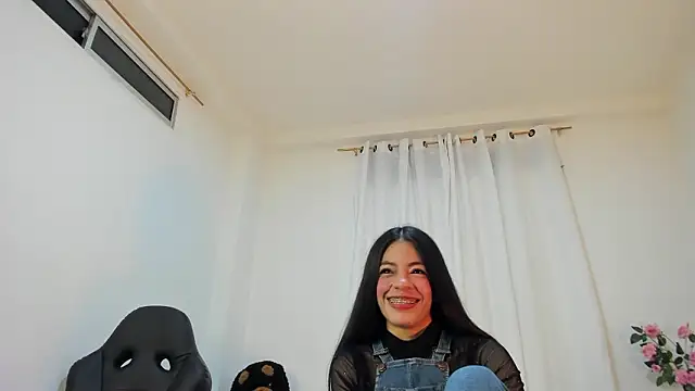 ana maria    online show from March 13, 12:23 am