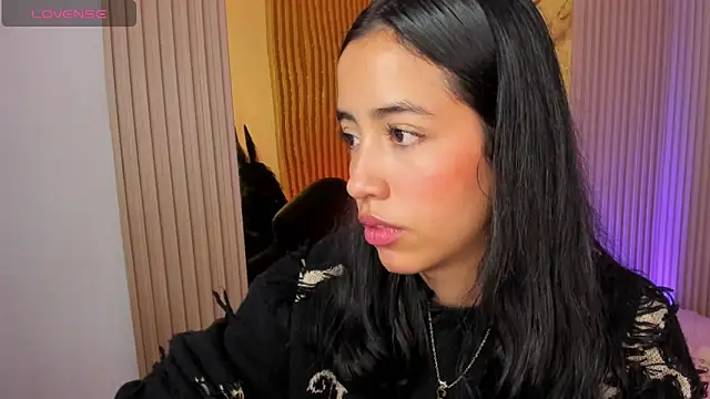 Joselyn tay online show from June 11, 12:24 pm
