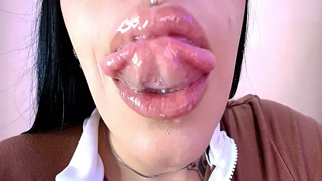 catte jensen online show from March 6, 4:40 am