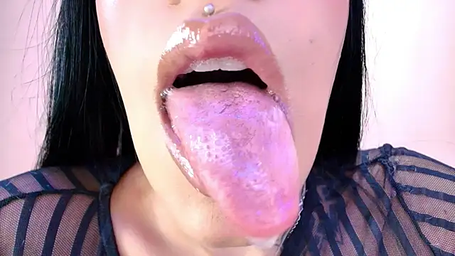 catte jensen online show from April 30, 5:12 am