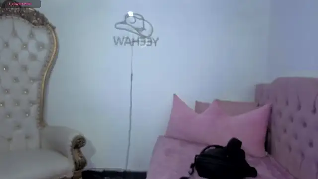 ISABELA TAY online show from August 1, 11:34 am