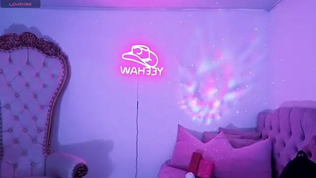ISABELA TAY online show from August 3, 11:38 am