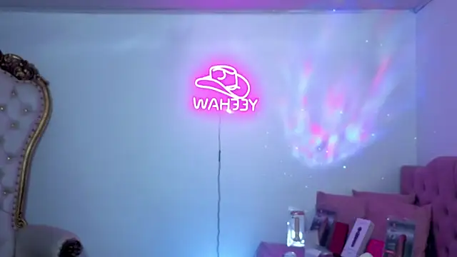 ISABELA TAY online show from July 11, 11:54 am